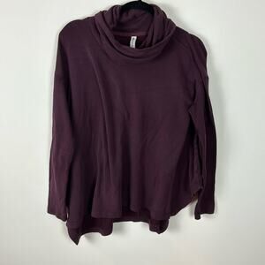Athleta‎ Turtleneck - Women's Small